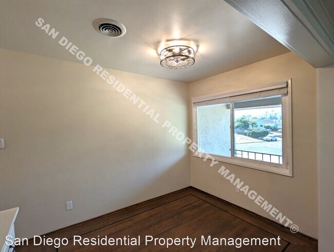 Foto del edificio - 3 br, 2 bath House - 4571 Parks Avenue
