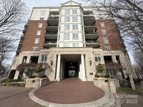 Building Photo - 300 W 5th St