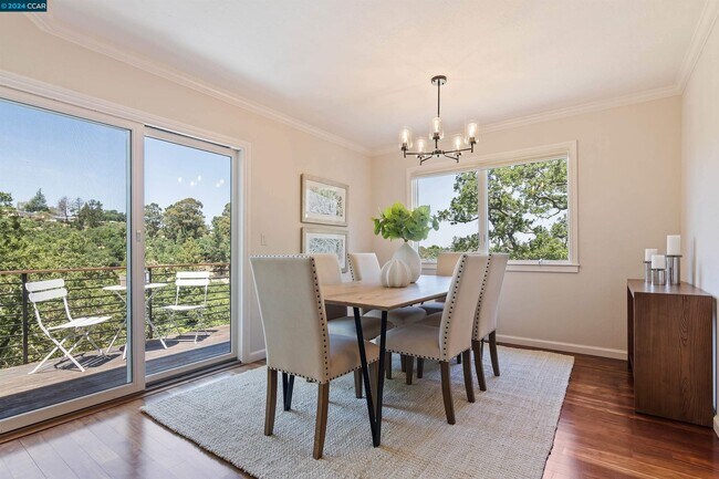 Foto del edificio - 3346 Woodview Ct