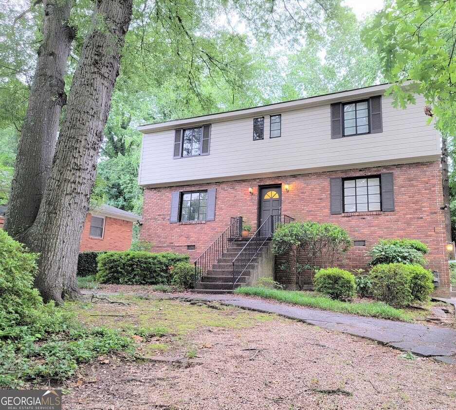 Primary Photo - 1321 Stillwood Dr NE