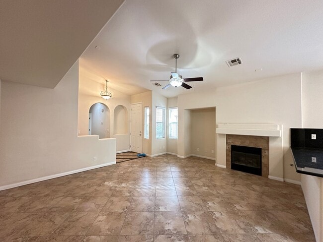 Building Photo - Warm Springs and Durango