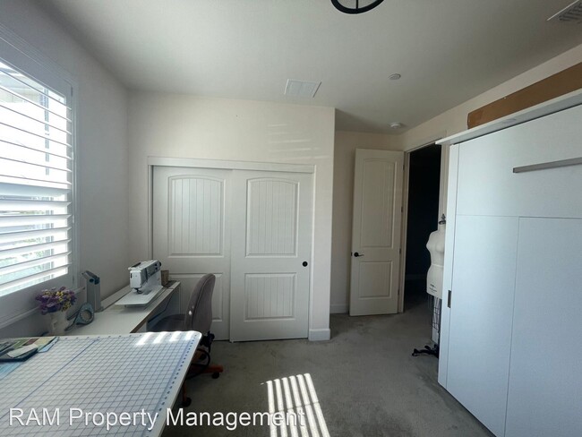 Foto del edificio - 1 br, 1 bath House - 649 Sacramento Wy Room