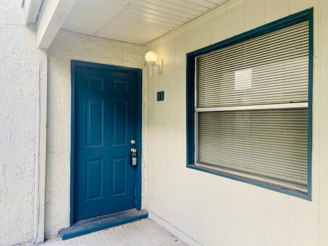 Building Photo - 1BD/1BA Apartment off Curry Ford in Henley...