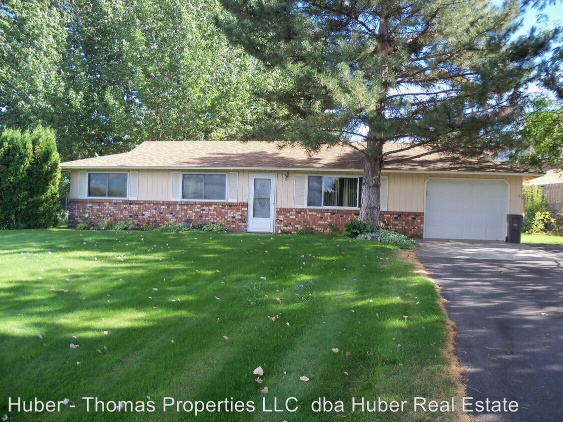 Primary Photo - 3 br, 1 bath House - 3044 Sands - 3044
