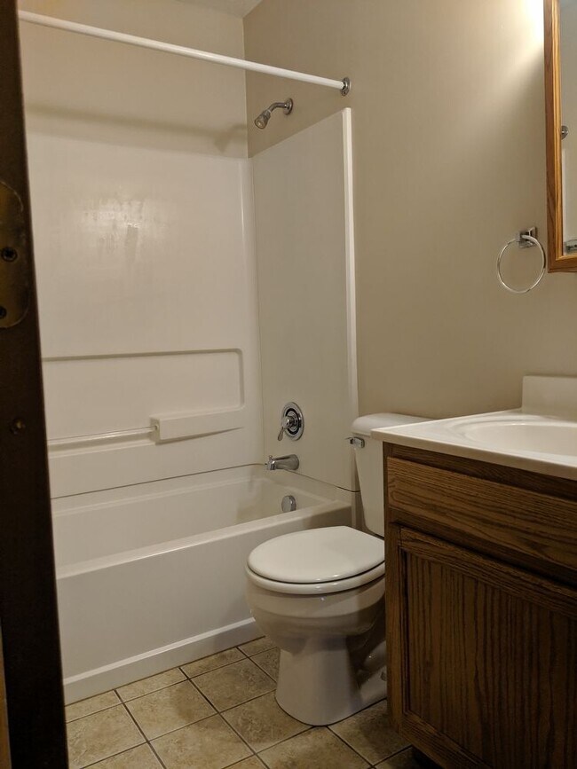 Foto del edificio - 7253 Hills and Dales Rd NW