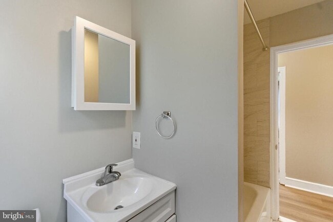 Foto del edificio - 2530 Collins St