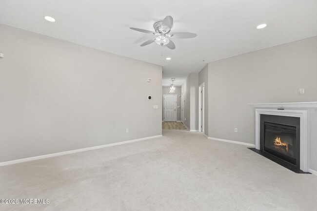Building Photo - 327 Mill Pond Wy