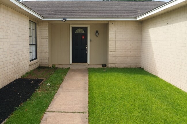 Building Photo - 2706 Mayflower Landing Ct