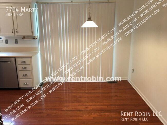 Foto del edificio - 7704 Marty-