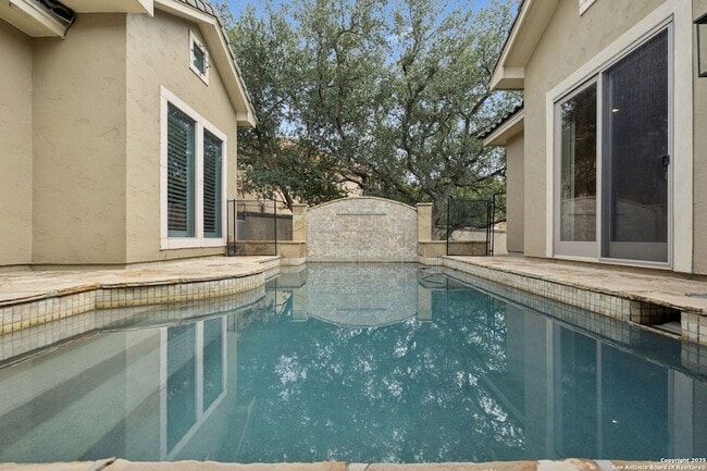 Building Photo - 238 Verbena Hill