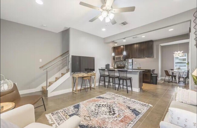 Building Photo - FULLY FURNISHED RENTAL AVAILABLE IN LAFAYETTE!