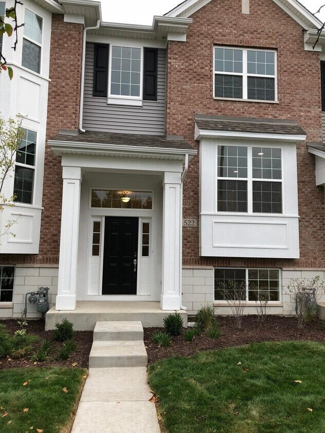 Foto principal - 522 Fairway Dr