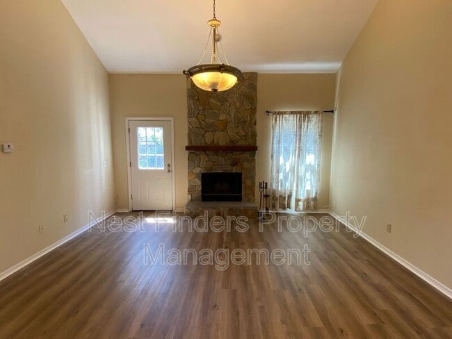 Building Photo - 11866 Ashbrook Cir N