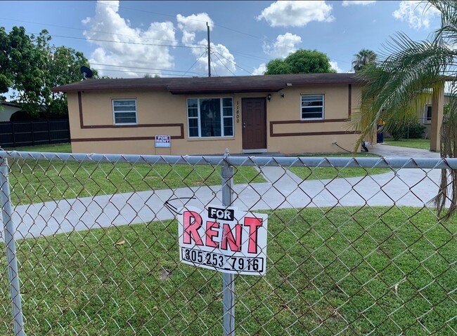 Building Photo - 11800 SW 185th St