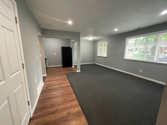 Open concept - 2646 E 29th St