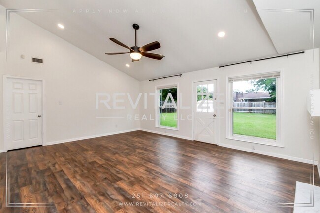 Foto del edificio - 6208 Cottage Hill Rd
