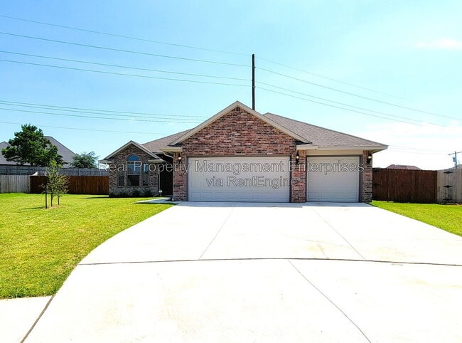 Building Photo - 4500 Oasis Ct