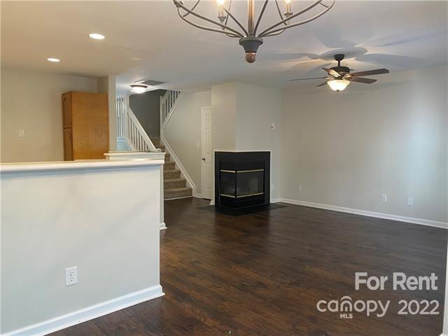 Foto del edificio - 8257 Southgate Commons Dr