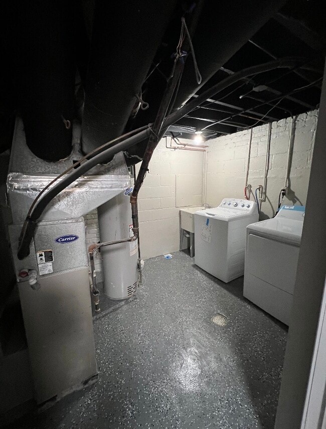 Building Photo - 2439 169th St