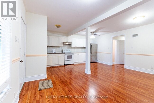 Building Photo - 270 Verdun Rd