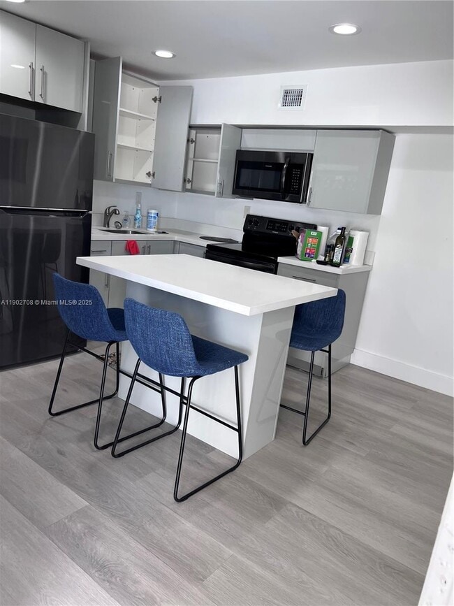 Foto del edificio - 934 SW 75th Ave
