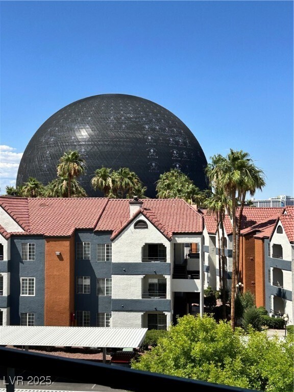 Building Photo - 210 E Flamingo Rd
