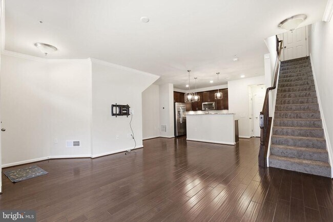 Foto del edificio - 637 Diamondback Dr