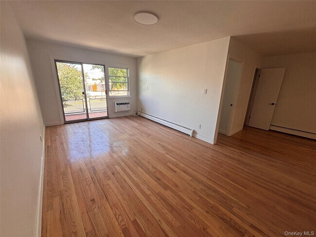 Foto del edificio - 71-34 Kissena Blvd