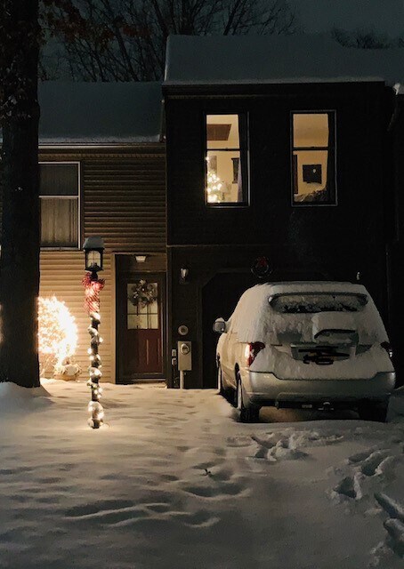 Foto del edificio - 72 Westchester Dr