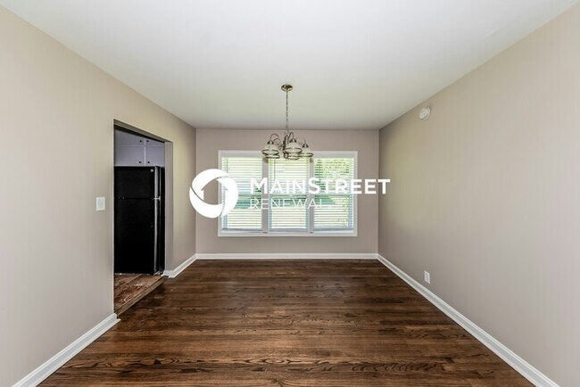Building Photo - 3 Bedroom Pet-Friendly Home in Tarrant, AL with Main Street Renewal