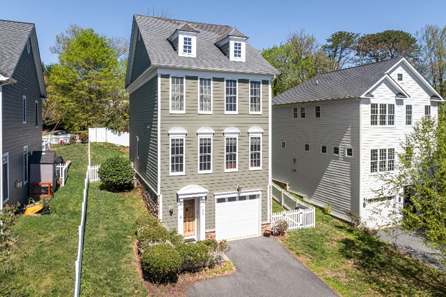 Building Photo - 545 Summerford Ln