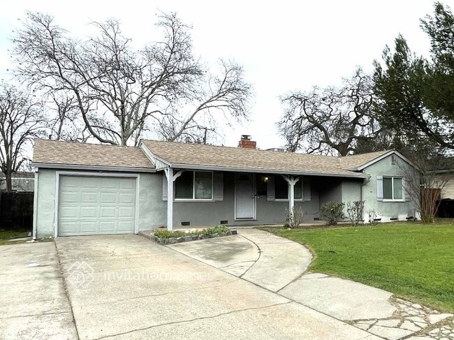 Building Photo - 2305 Carlsbad Ave