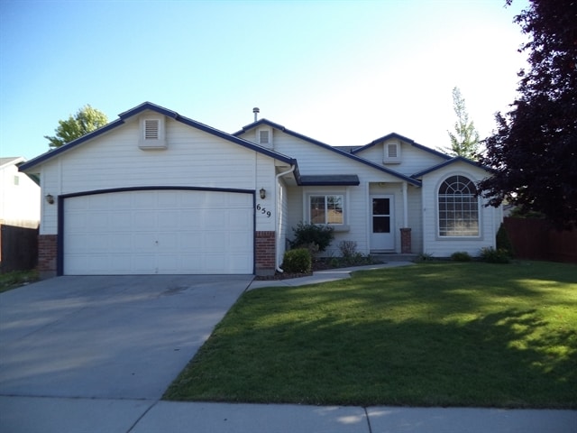 Building Photo - 659 N Tidwell Way