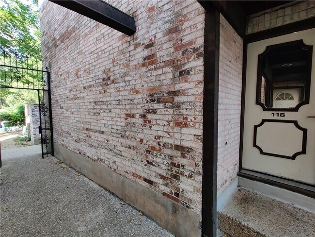 Foto del edificio - 6501 E Hill Dr