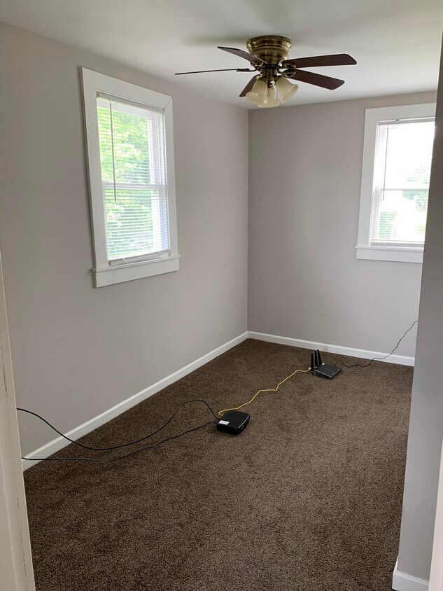 Foto principal - 2712 Montgomery St