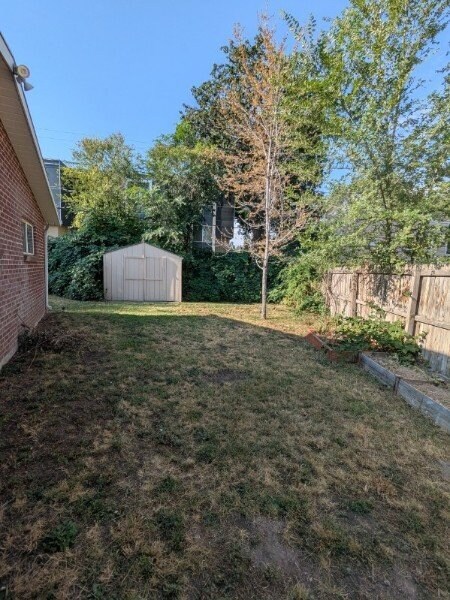 Foto del edificio - 4365-4367 Rose Garden Ln