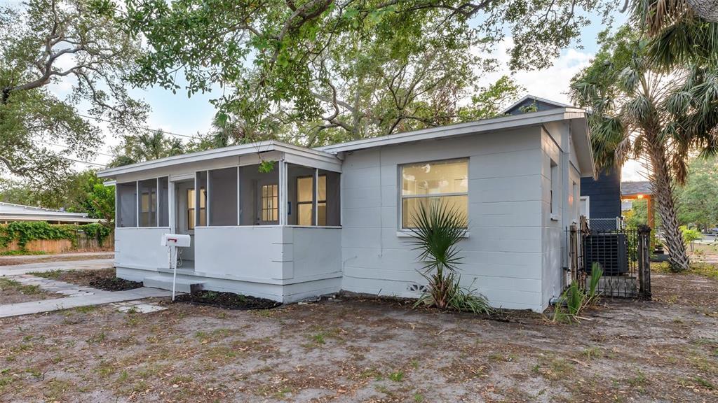 Foto principal - 1501 5th St S