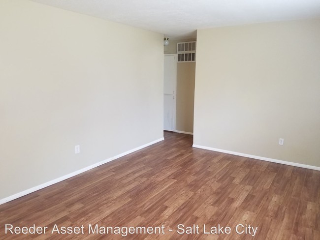 Building Photo - 1804 W 400 N