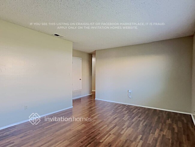 Foto del edificio - 7913 Samantha Way