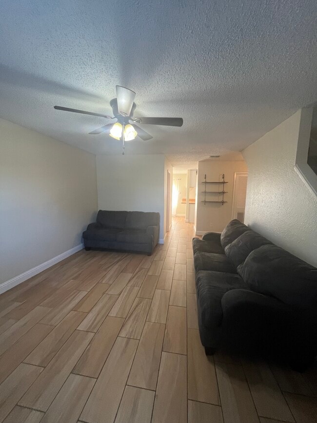 Building Photo - 1600 Martinsville St