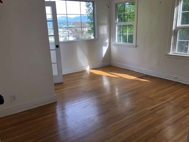 Building Photo - 2598 Adelbert Ave