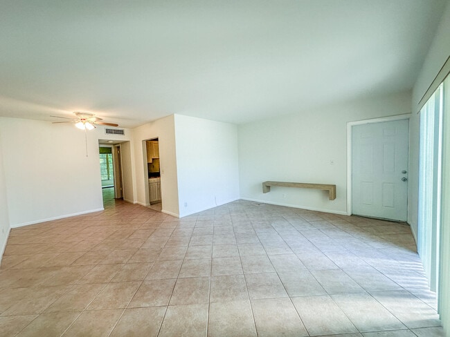 Building Photo - 4501 S Ocean Blvd