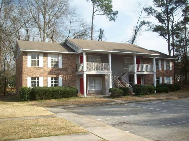 Kings View Apartments - 323 King Ave