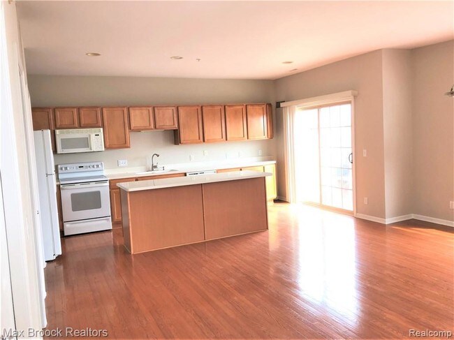 Building Photo - 1375 Raliegh Pl