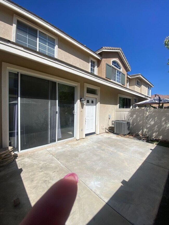 Foto del edificio - Anaheim HIlls 3 Bedroom