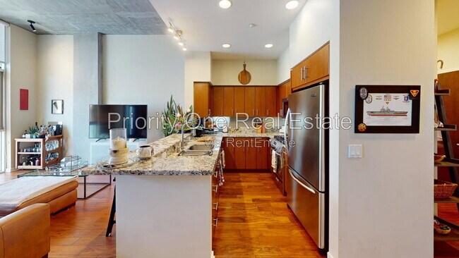 Foto del edificio - 3740 Park Blvd