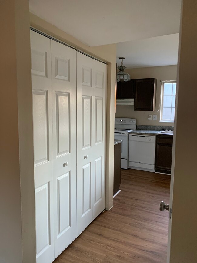 Building Photo - 9304 Gildenfield Ct