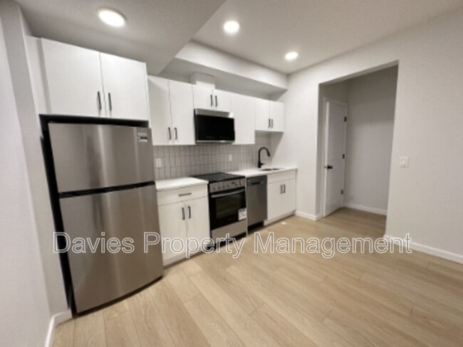 Building Photo - 20732-20724 24 Ave NW