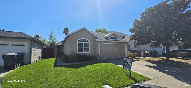 Building Photo - 1113 Buckthorn Ln