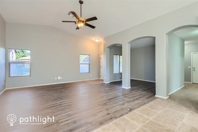 Foto del edificio - 44196 Vineyard Street